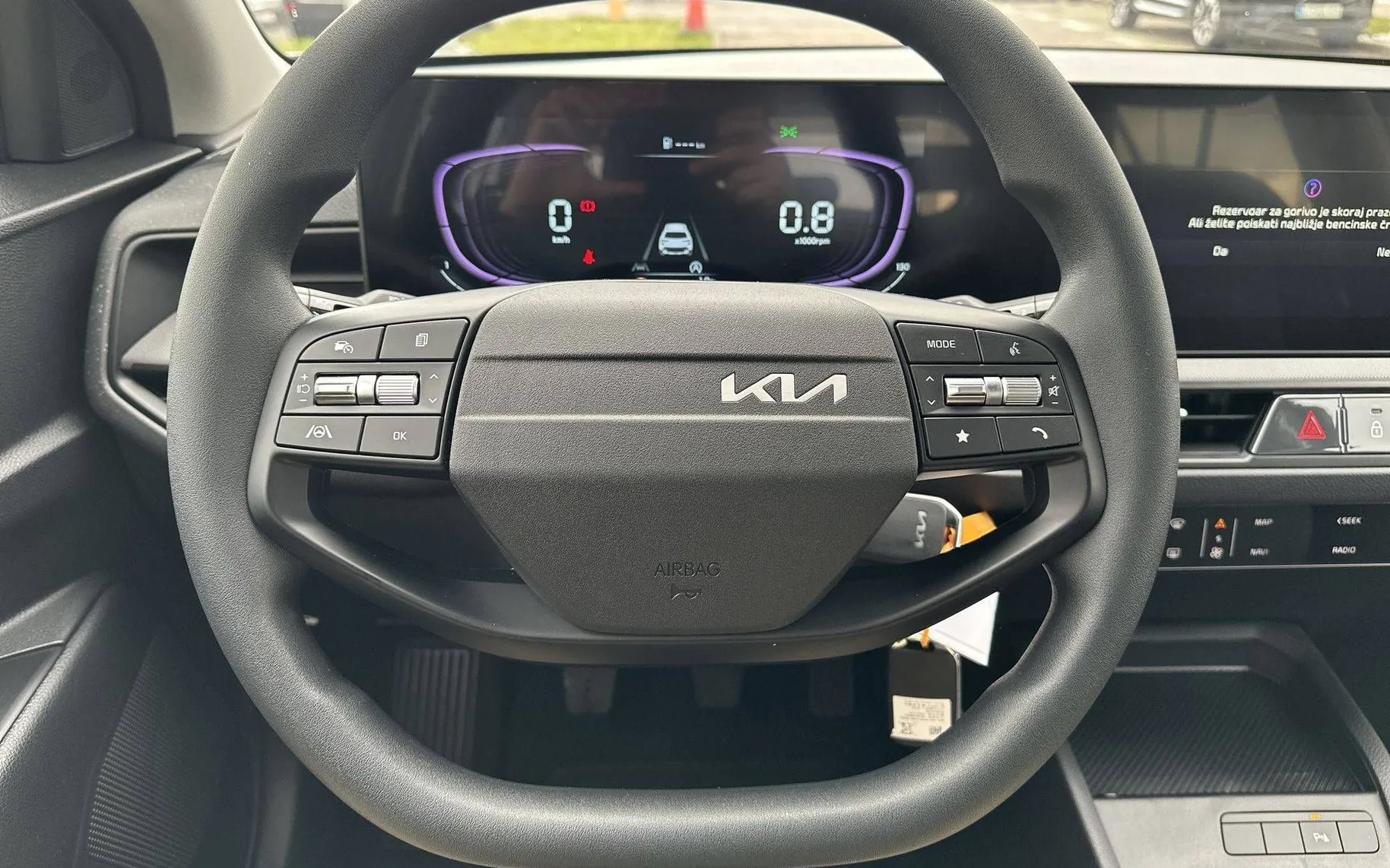 Notranja slika - KIA Stonic - 1.0 T-GDi LX Smart - 12