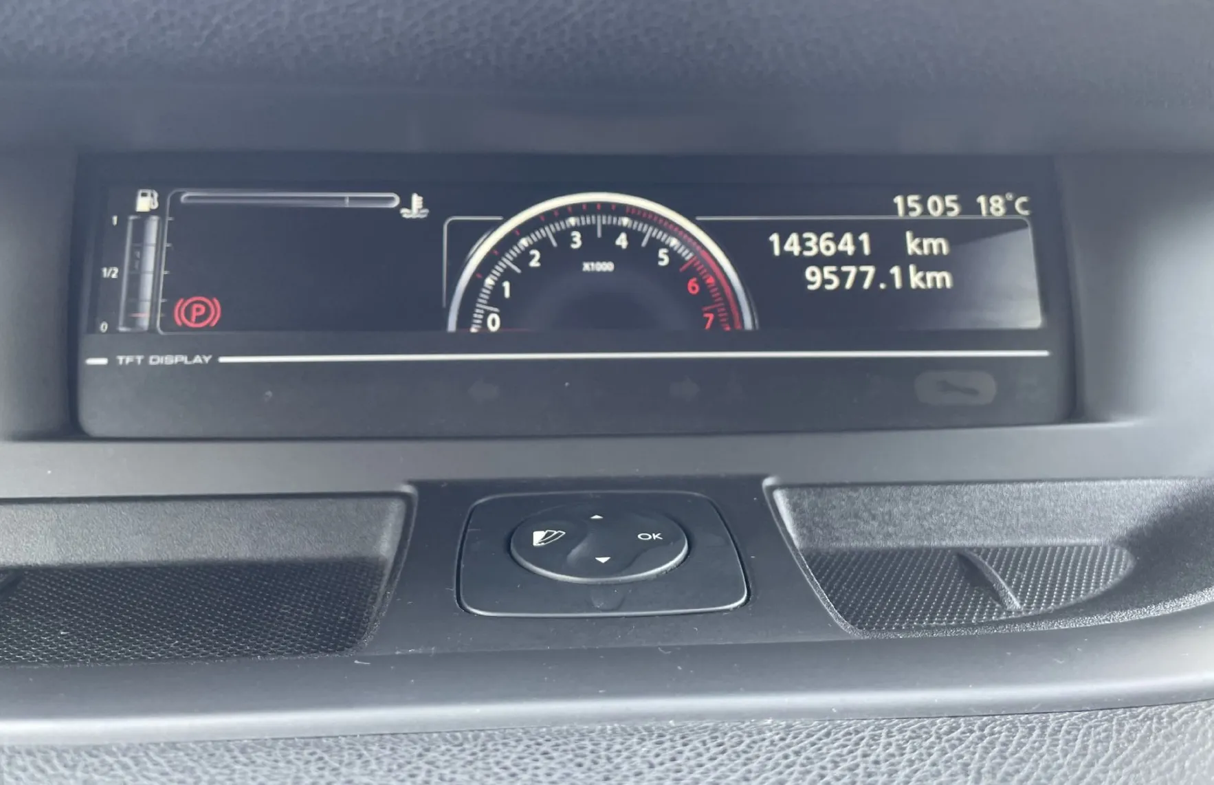Zunanja slika - Renault Scénic - Scenic LIMITED EDITION-KEYLESS GO-PARK SENZORJI-ALU - 10