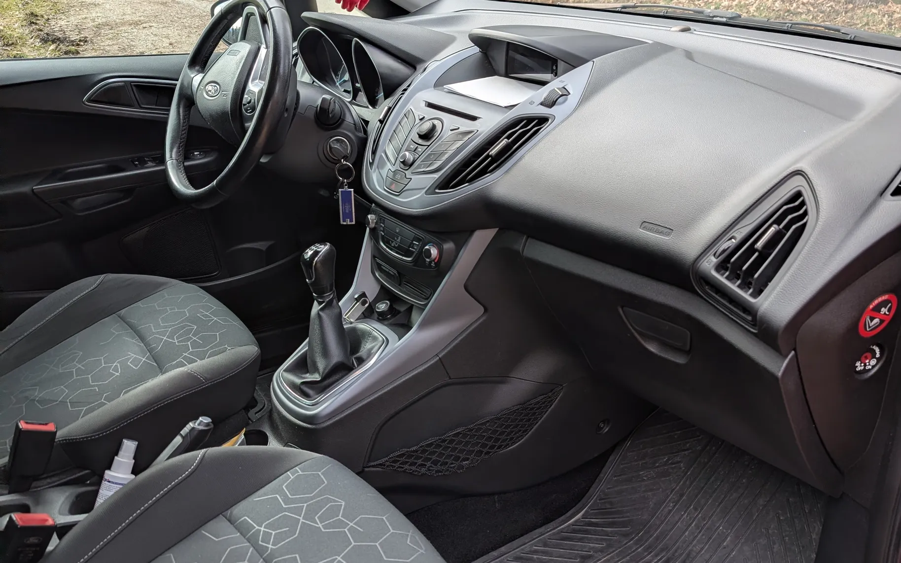 Notranja slika - Ford B-MAX - 1,0 EcoBoost Trend - 5