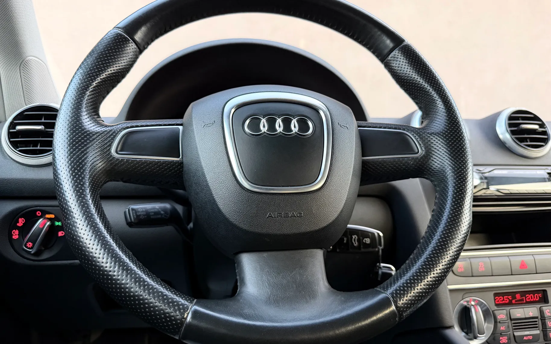 Zunanja slika - Audi A3 - Ambiente 2.0 TDI S-tronic F1 2.LASTNIK ALU 16. - 7