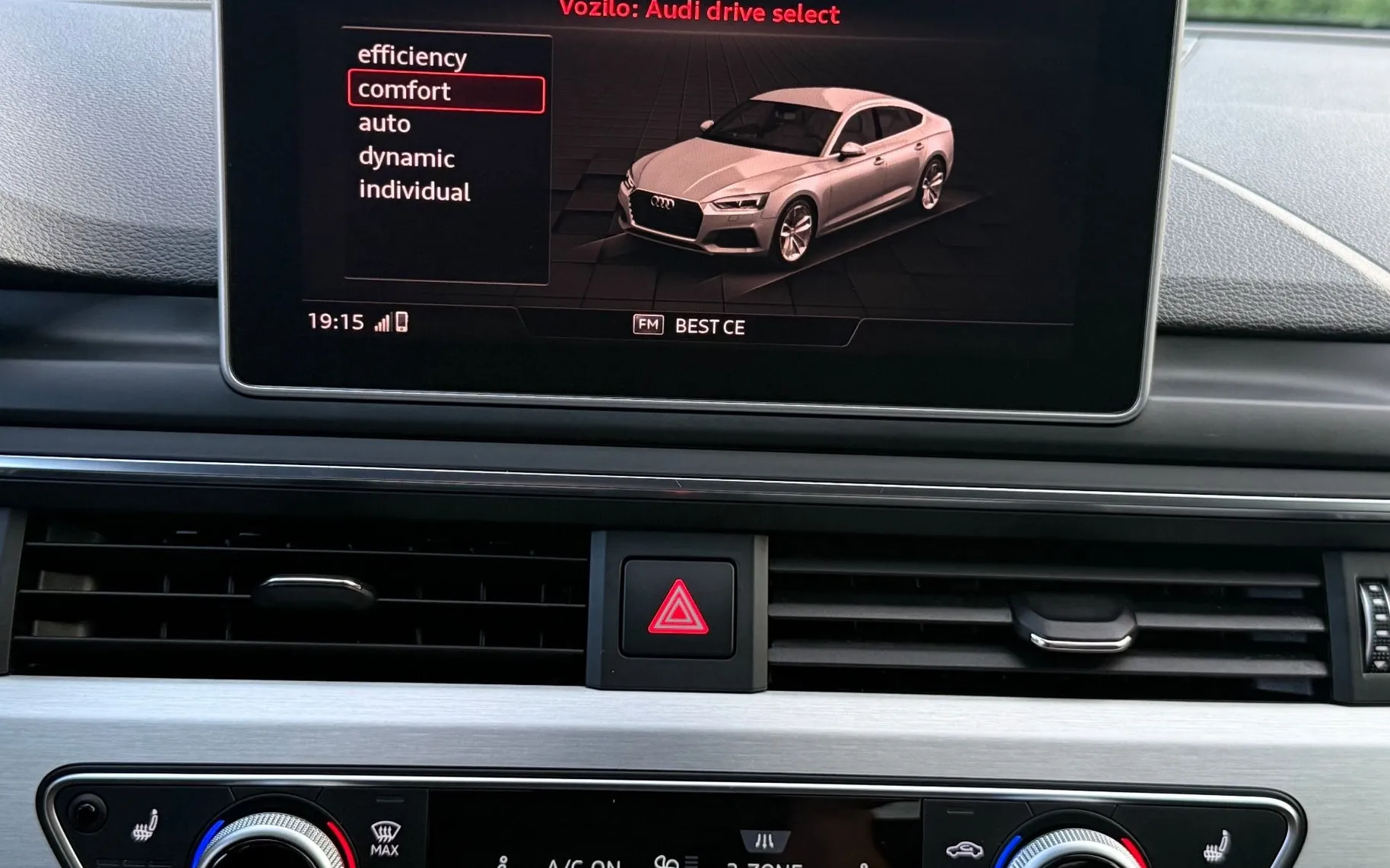 Notranja slika - Audi A5 Sportback - 2.0 TDI-Q-4X4-AUT-111.000km-3X S LINE-VIRTUAL-... - 12