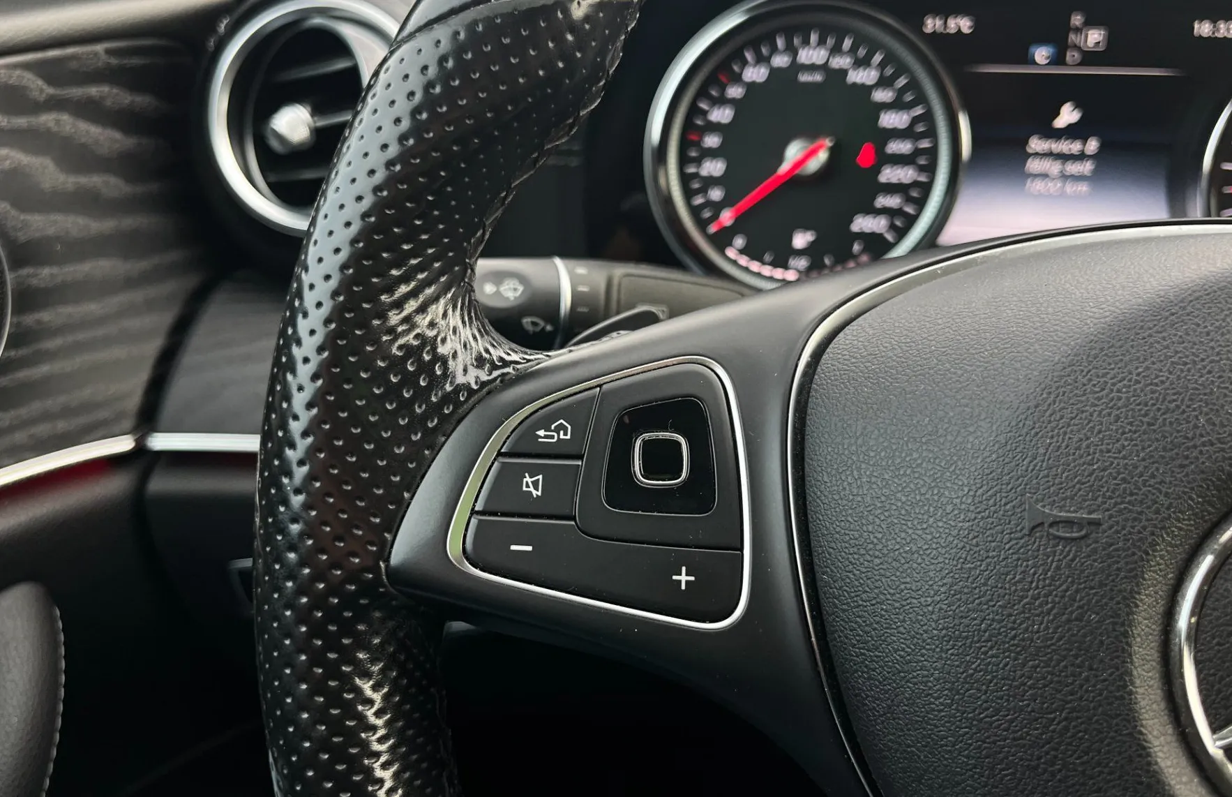 Zunanja slika - Mercedes-Benz E-Razred - E 200 d Avantgarde Avt. LED.VZR. KAM.2XPDC.NAVI - 13