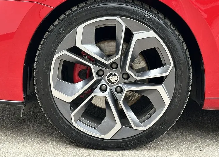 Zunanja slika - Škoda Octavia - RS 2.0 TDI DSG 4X4 - 18