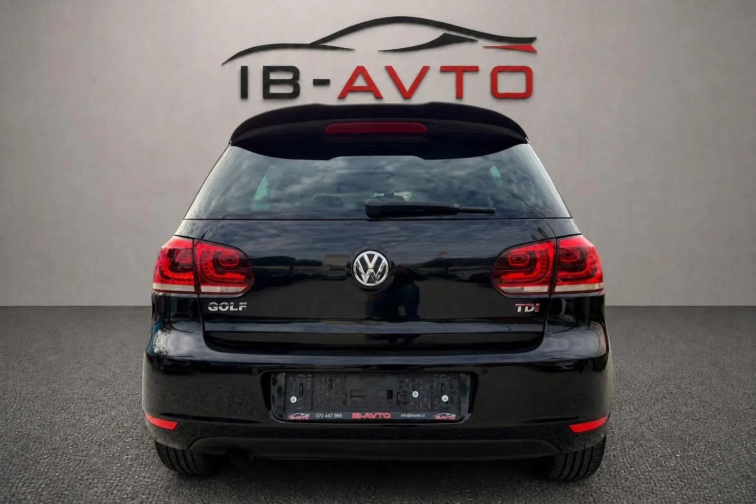 Zunanja slika - Volkswagen Golf - Highline 1.6 TDI - 5