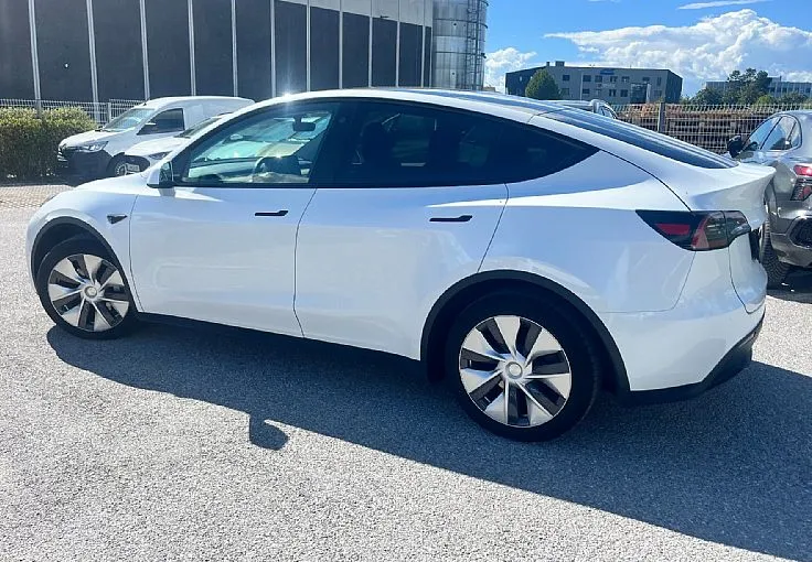 Zunanja slika - Tesla Model Y - Rear-Wheel Drive - 5