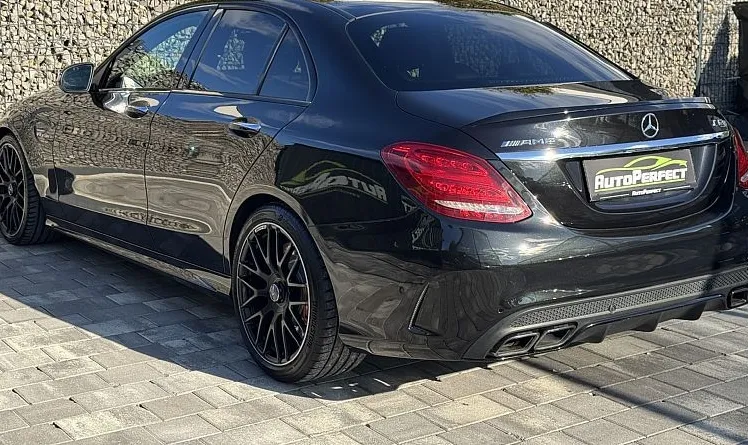 Zunanja slika - Mercedes-Benz C-Razred - 63 AMG S V8 BITURBO - 4
