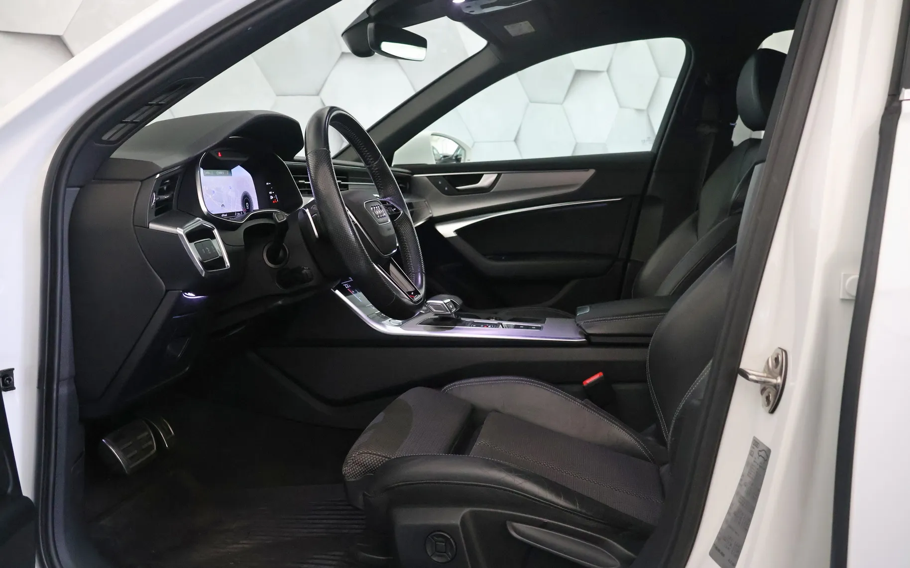 Zunanja slika - Audi A6 - AVANT 40TDI Quattro S-Tronic 3xS-Line - 9