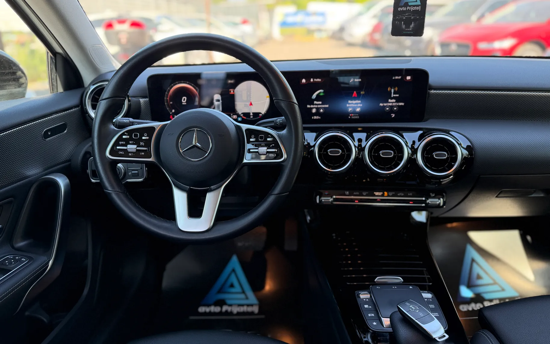 Zunanja slika - Mercedes-Benz A Class Long - A-Razred A 220 d AMG Line Avt. - 10