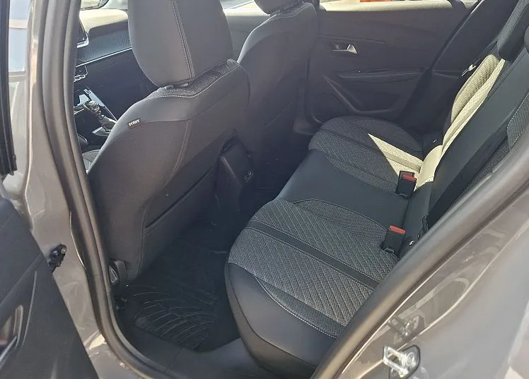 Zunanja slika - Peugeot 208 - ALLURE PureTech 100 - 7 LET JAMSTVA - 17