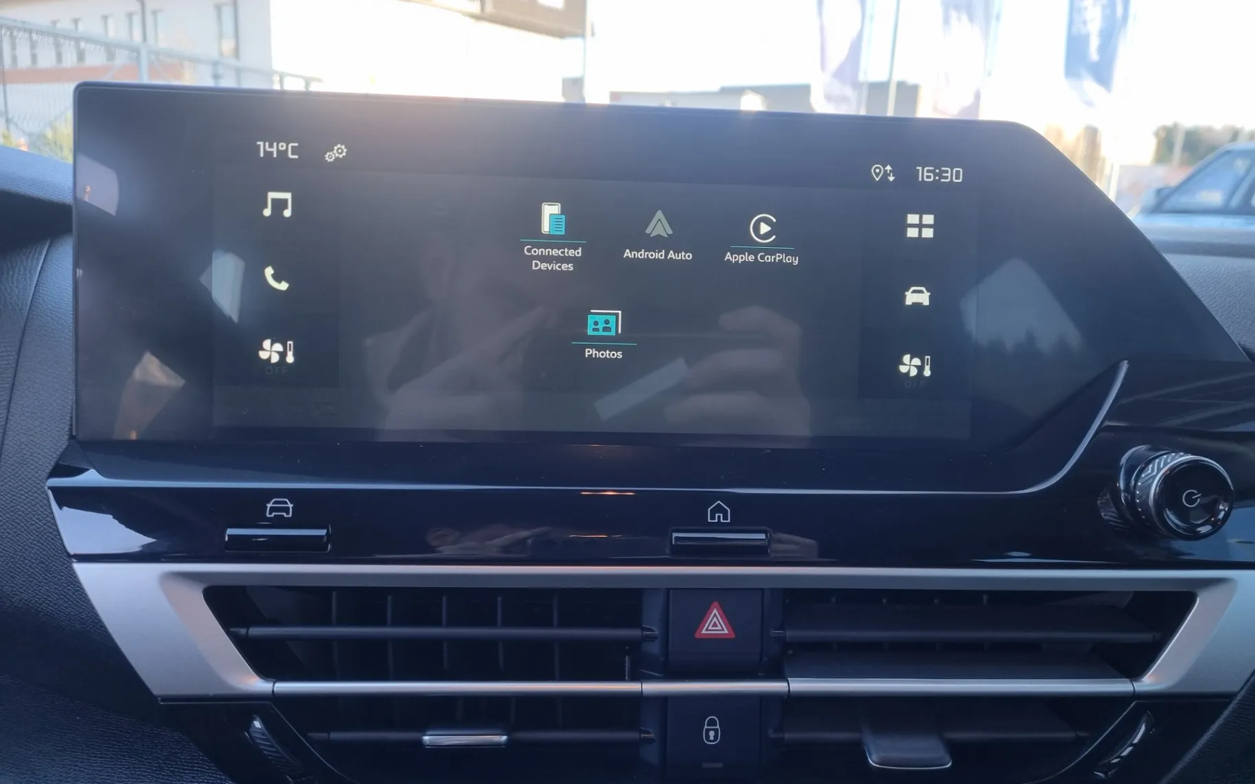 Zunanja slika - Citroën C4 - 1.2 PURETECH - KOT NOV - SAMO 26.488KM - 11