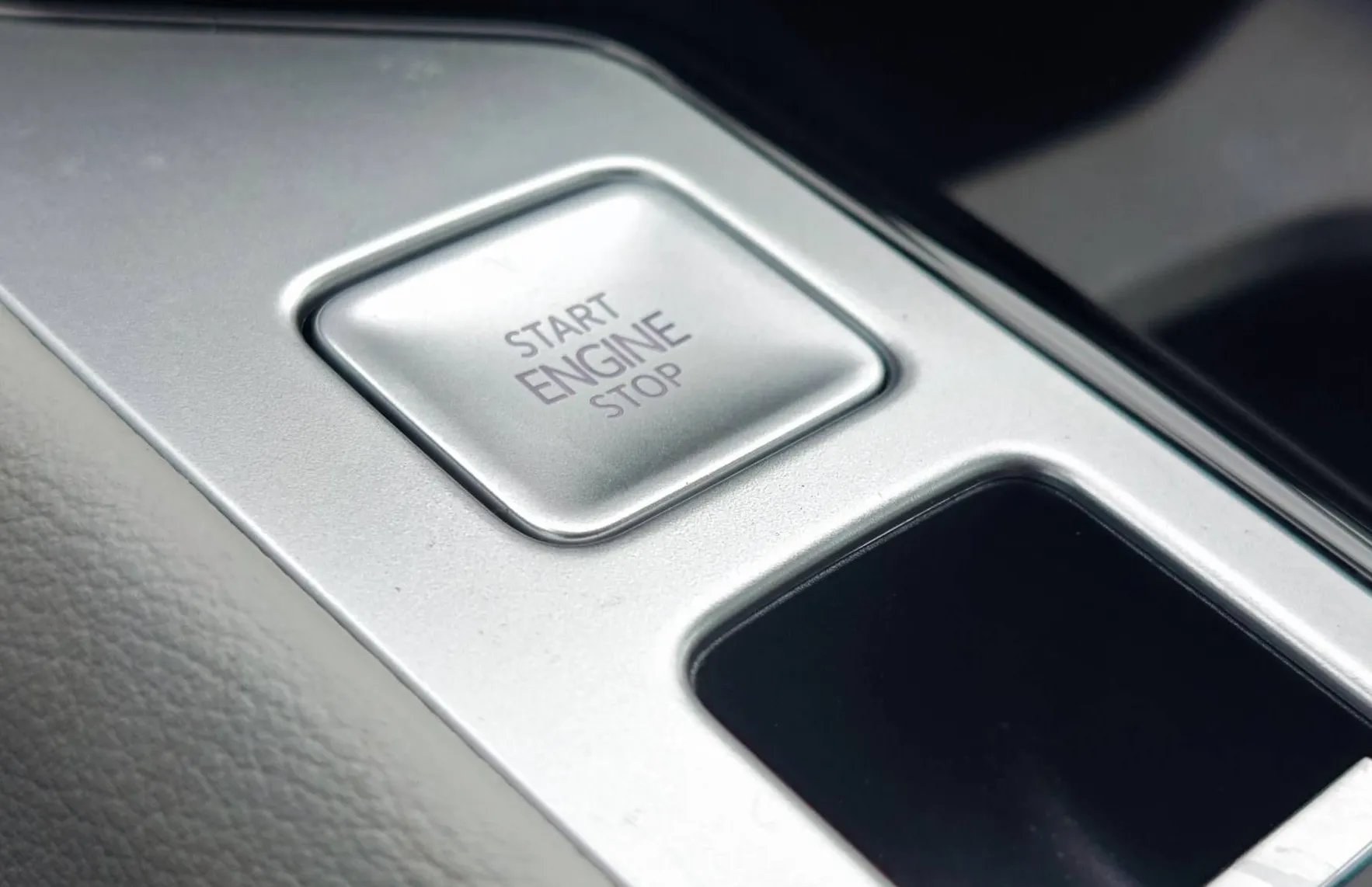Zunanja slika - Volkswagen Passat - Variant 1.5 TSI eHybrid Elegance DSG 150kW... - 20