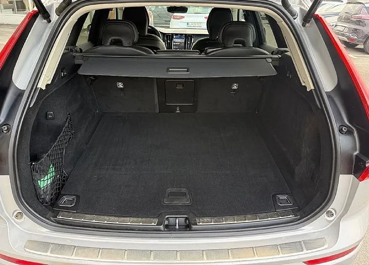 Zunanja slika - Volvo XC60 - B4D AWD AUT Inscription LED KAMERA HARMAN KARDON - 8
