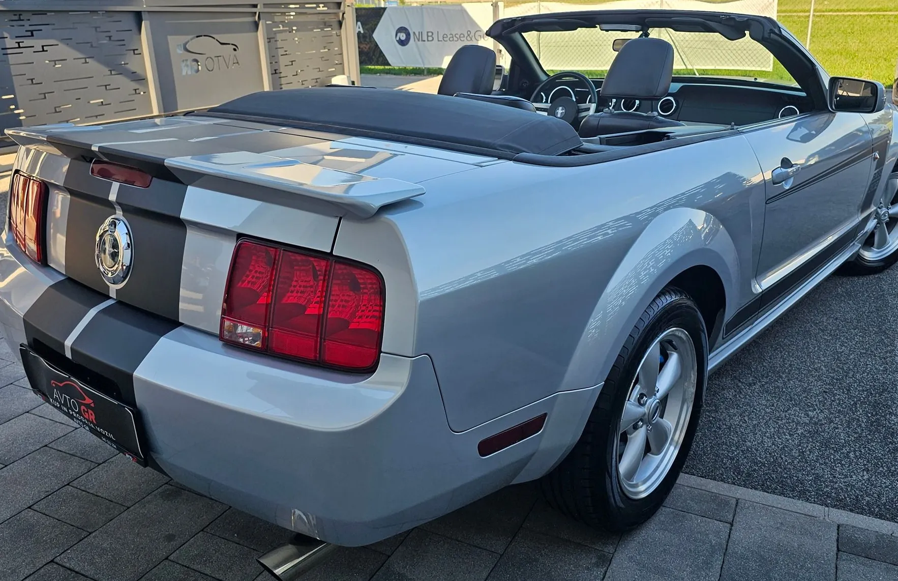 Zunanja slika - Ford Mustang - GT 4.6 CABRIO- AUTOMATIC-ODLIČEN-Le 125.000km - 11