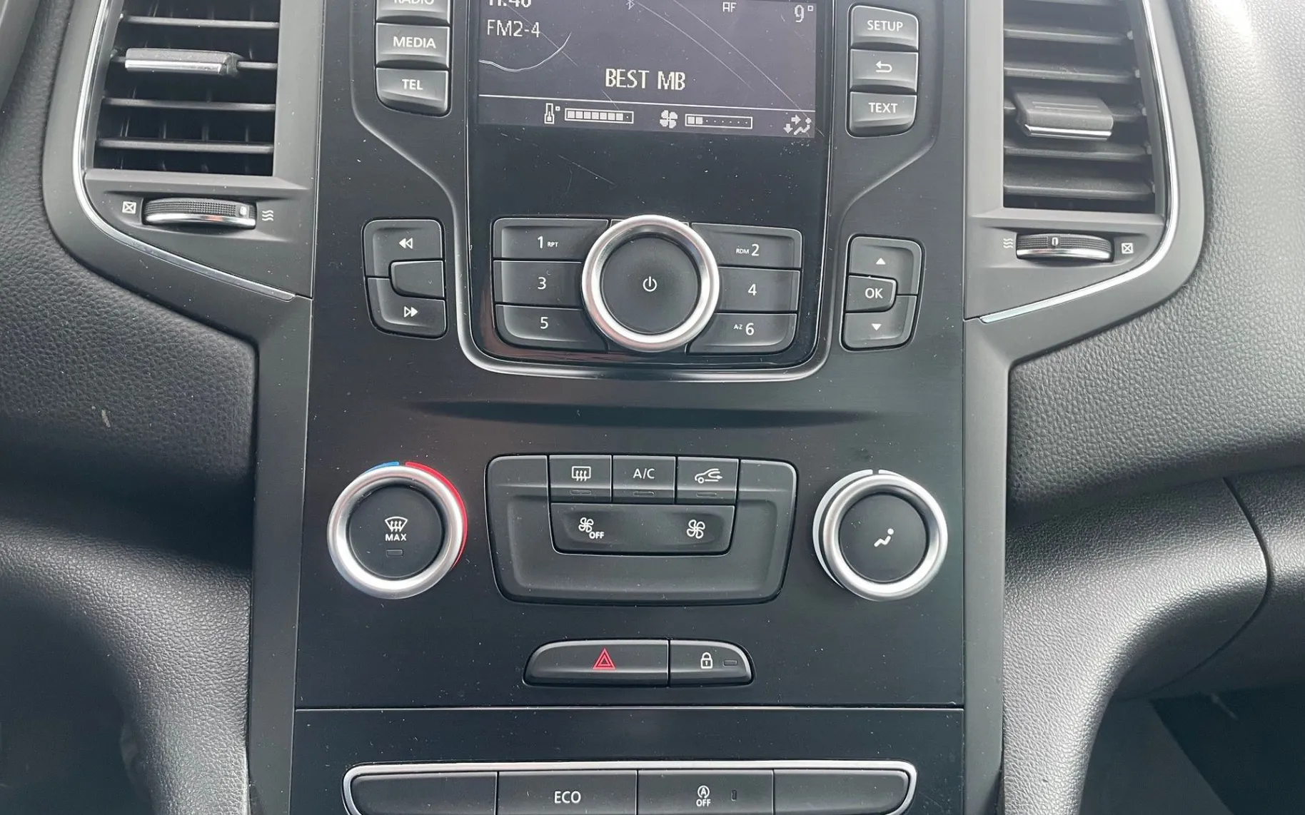 Zunanja slika - Renault Mégane - Megane 1.3 16 V PDC ZADAJ. - 20