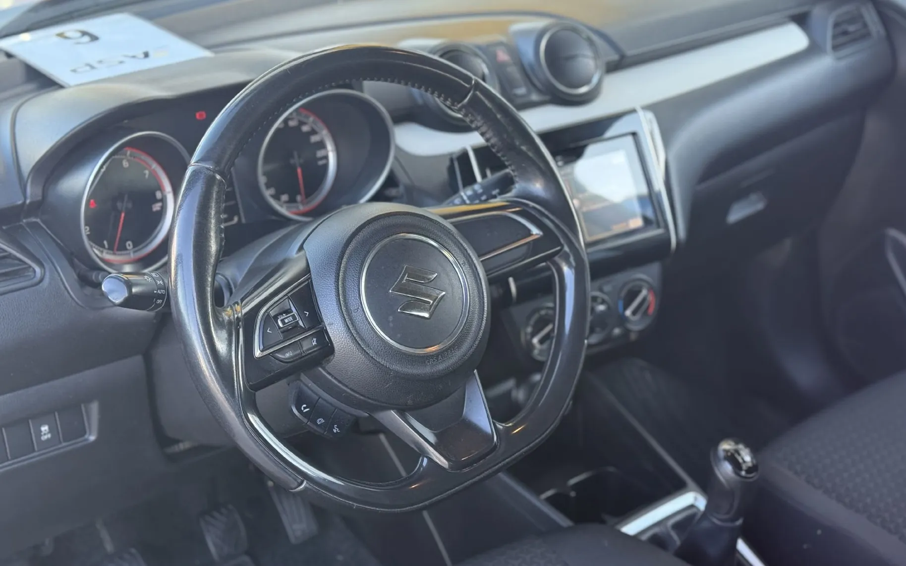 Zunanja slika - Suzuki Swift - 1.2 VVT ALLGRIP PREMIUM - 10