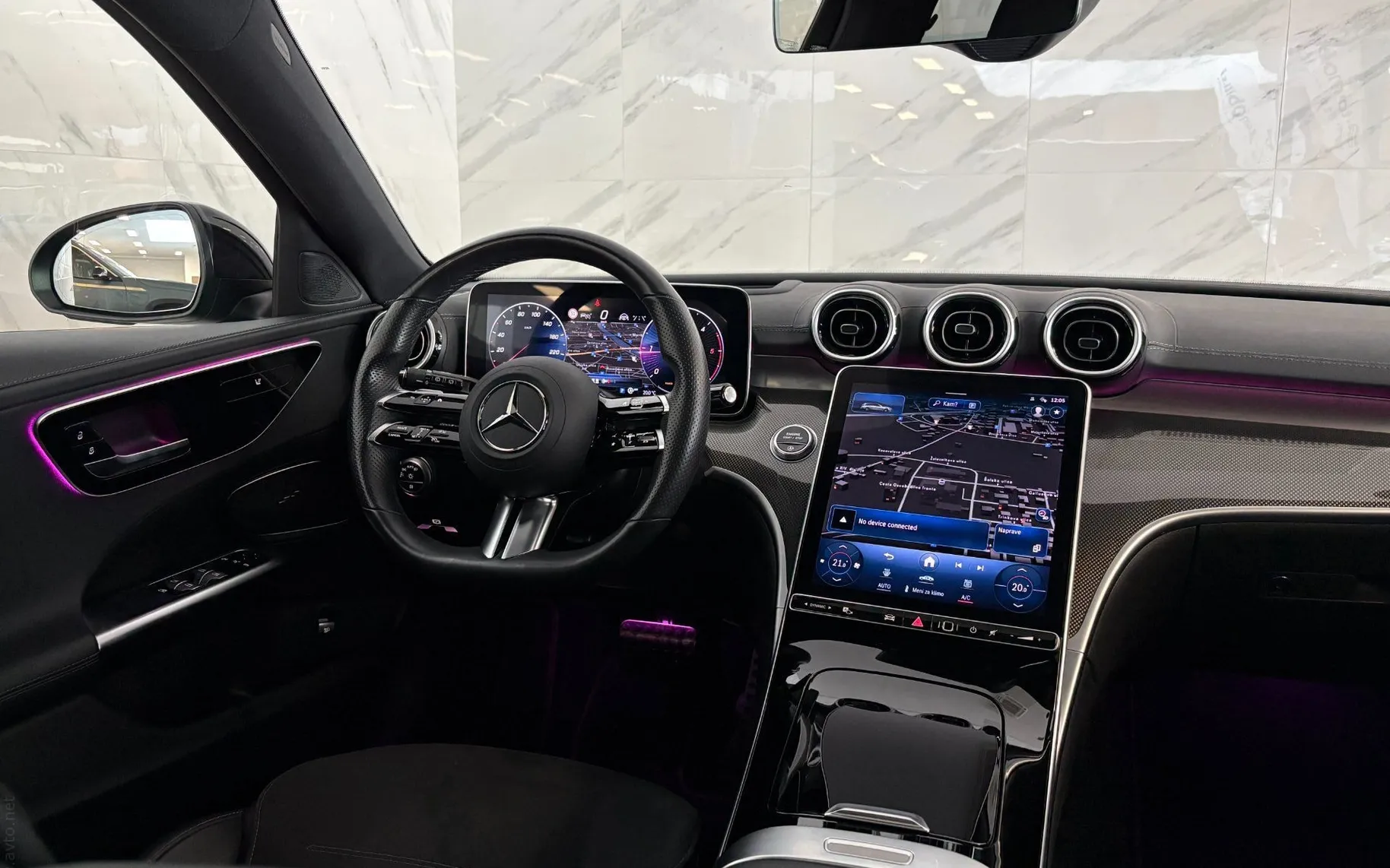 Notranja slika - Mercedes-Benz C-Razred - 220d AMG-Line|ACC|Pano|Kljuka|360K|HUD|KeyGo - 9
