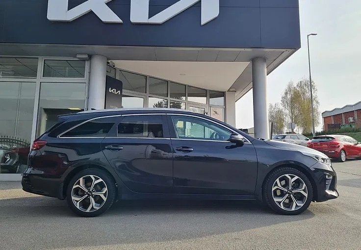 Zunanja slika - KIA Ceed - SW 1.6 CRDi MHEV EX Vision ISG. M T 100kW - 4