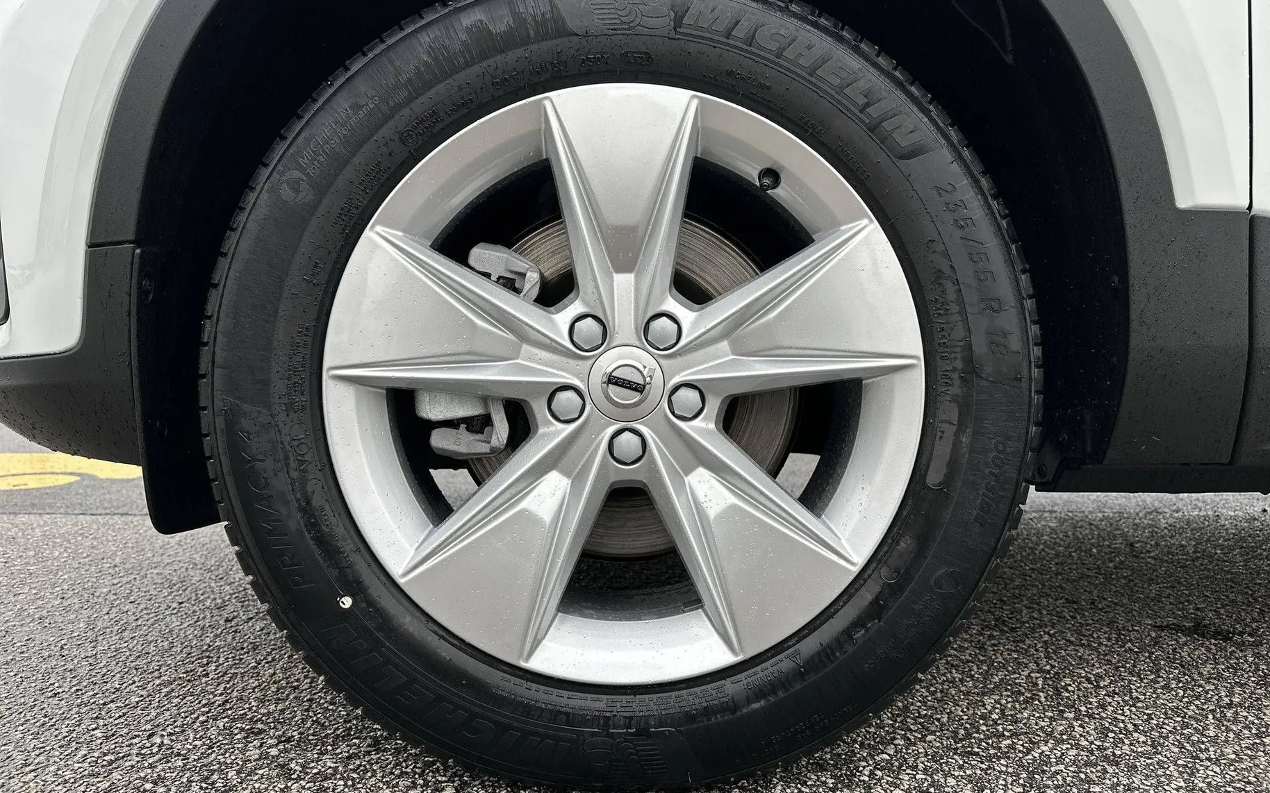 Notranja slika - Volvo XC40 - B3 P Core AT DCT 3 leta garancije + 3 servisi - 8