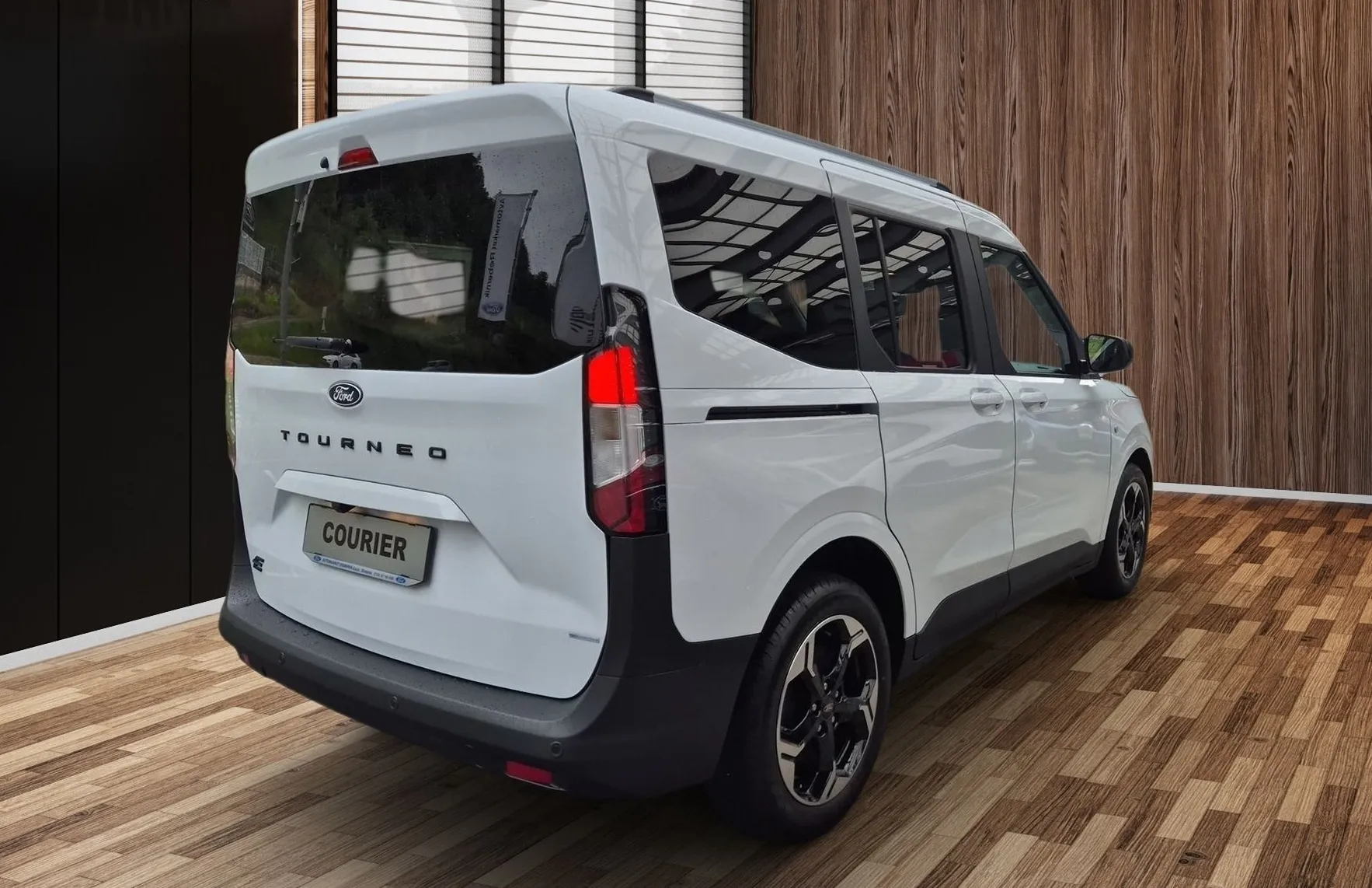 Zunanja slika - Ford Tourneo - Courier E- TITANIUM - 4