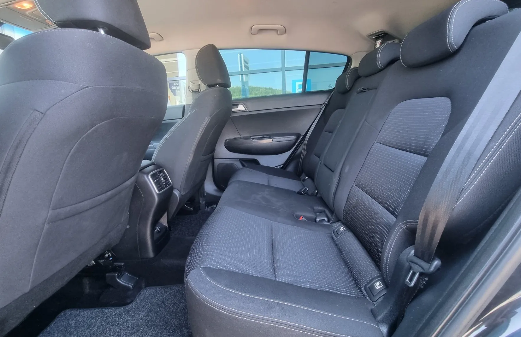 Zunanja slika - KIA Sportage - 2WD 1.6 TD - SLOVENSKI + 1. LASTNIK + ZGODOVINA - 10