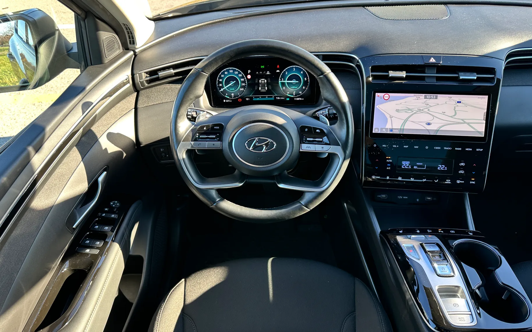 Zunanja slika - Hyundai Tucson - 1.6 CRDi PREMIUM 4WD-PANO-KAM-ACC-MOTOR U OKVARI - 13