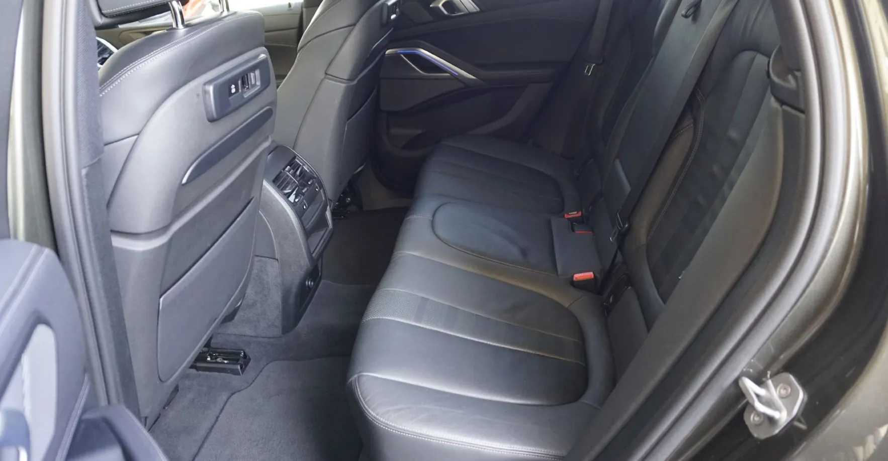Zunanja slika - BMW X6 - serija :  xDriveM50d Avt.+PANO+LASER+HUD+22 COL+HARMAN .. - 12