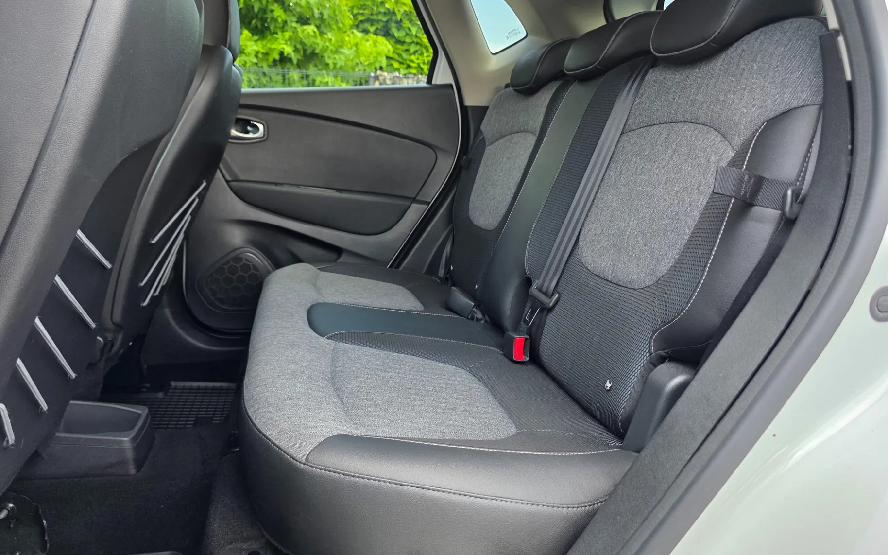 Zunanja slika - Renault Captur - TCe 120 Energy Intens - 11