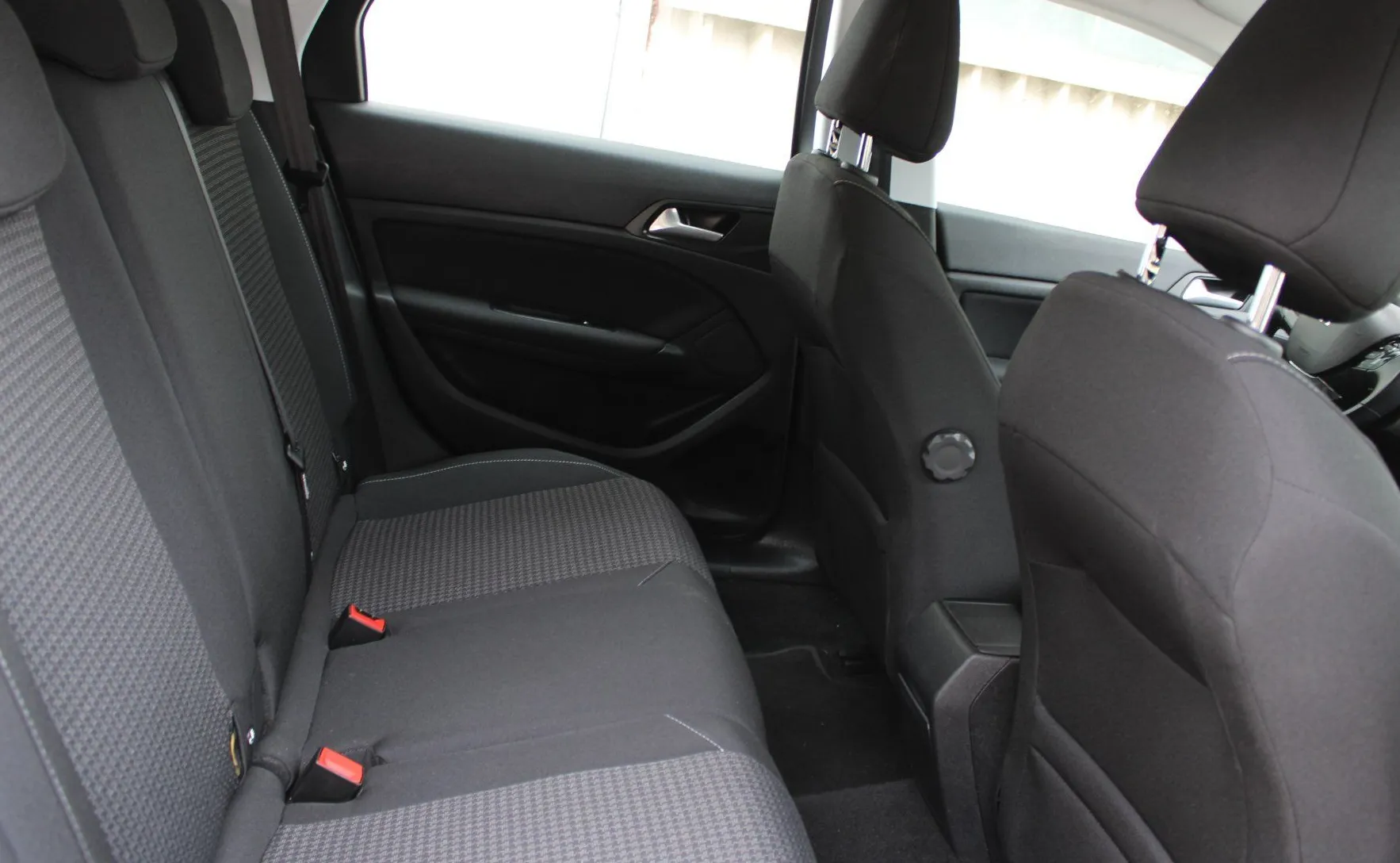Zunanja slika - Peugeot 308 - SW 1.5 BlueHDi 130 S&S Business EAT6 - 15