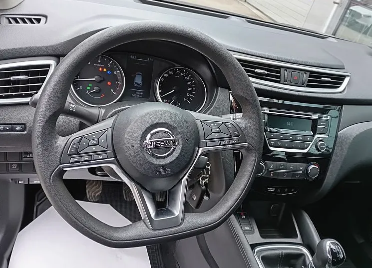 Zunanja slika - Nissan Qashqai - 1.3 DIG-T 140Hp vozilo od 1.LASTNIKA - 10