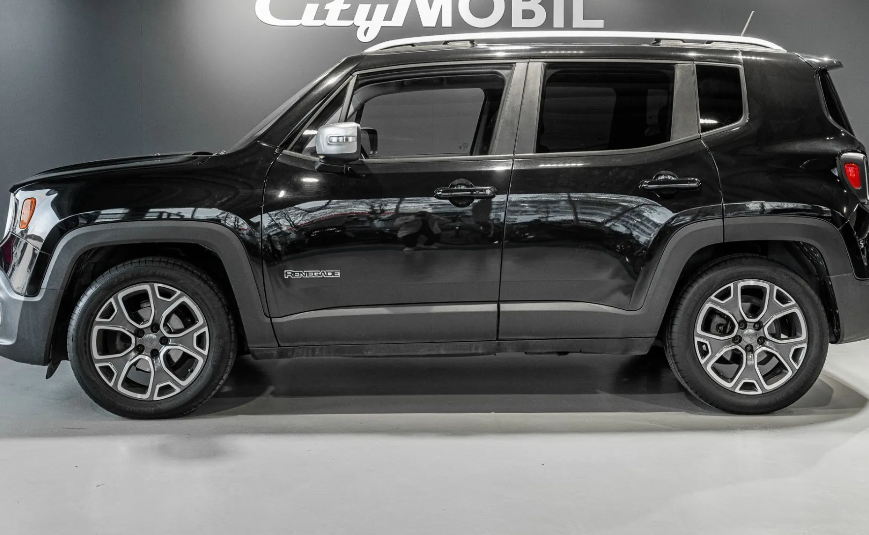 Zunanja slika - Jeep Renegade - LIMITED-NAVIGACIJA-TEMPOMAT-USNJE-PARK SENZORJI - 4