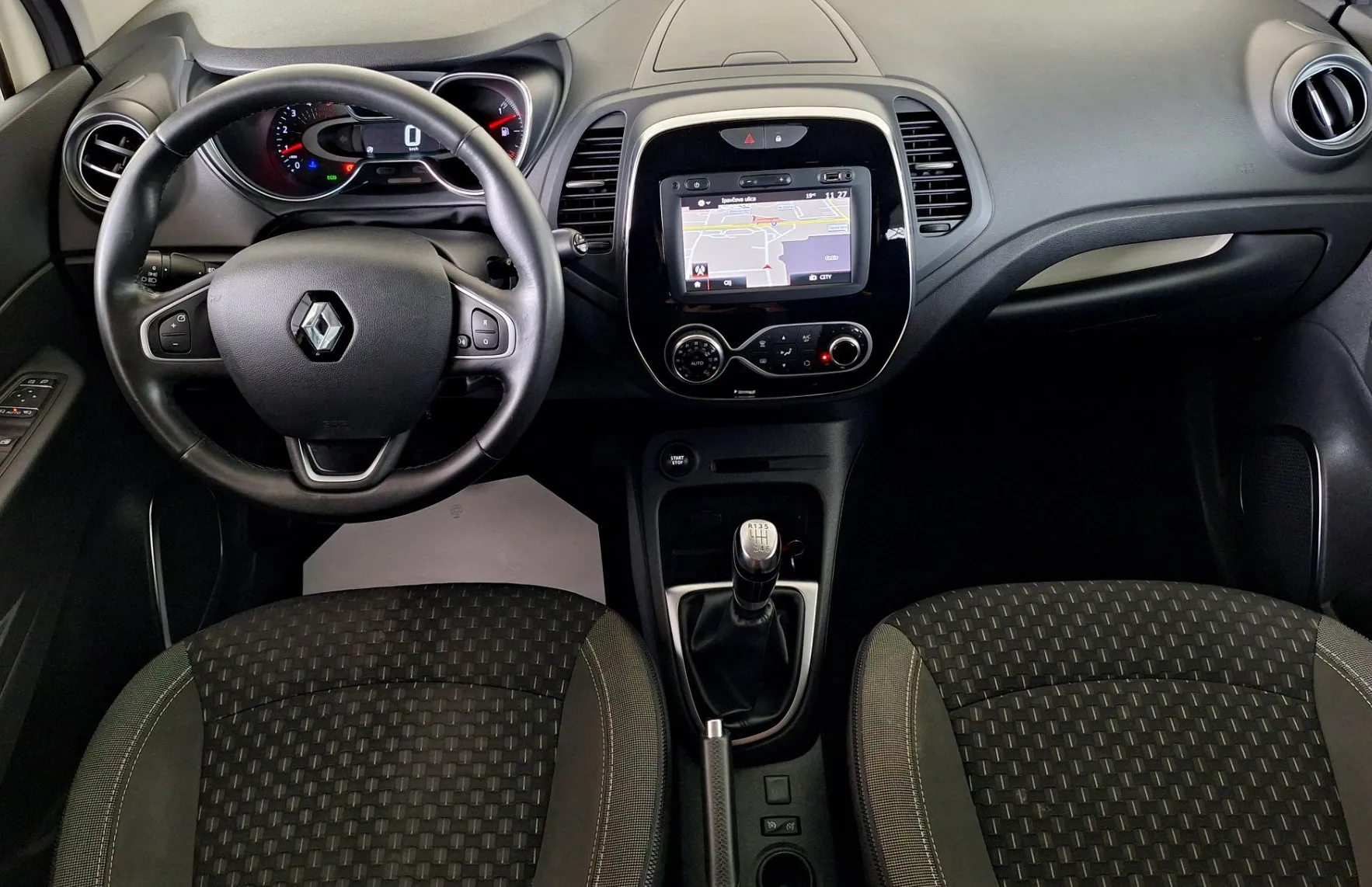 Zunanja slika - Renault Captur - dCi 110 Energy Iconic•Slovensko vozilo•1.Lastnik• - 11