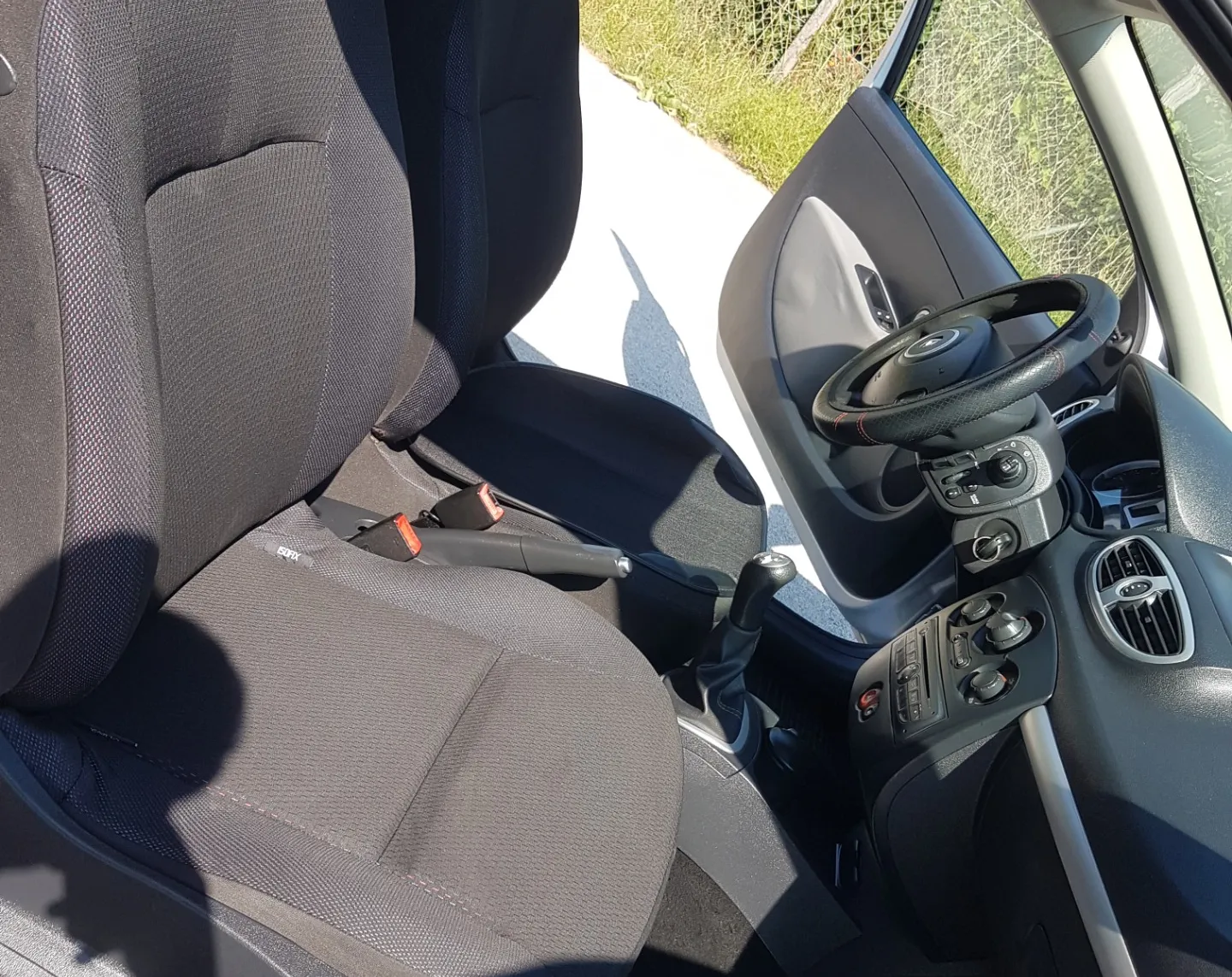 Zunanja slika - Renault Clio - 1,5 dCi Dynamique - 11