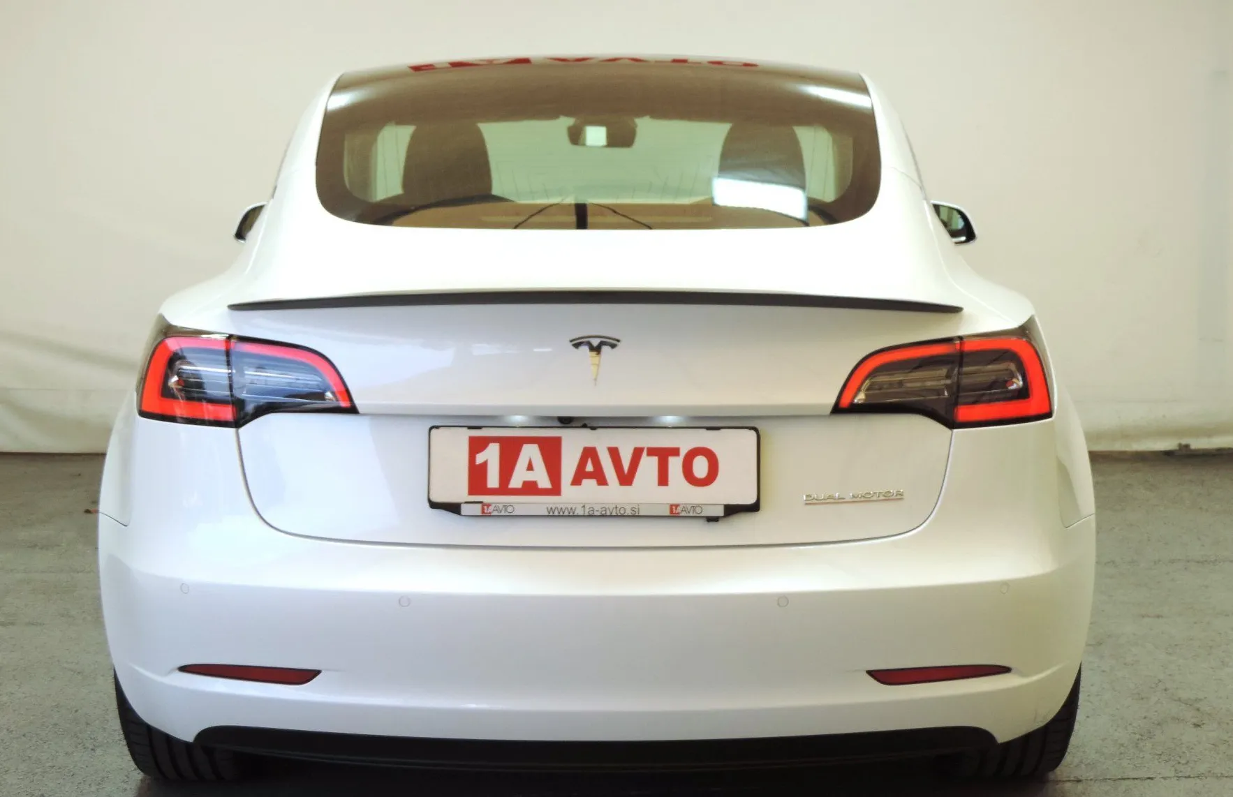 Zunanja slika - Tesla Model 3 - Performance AWD  Dual Motor 2x65 kW - 6