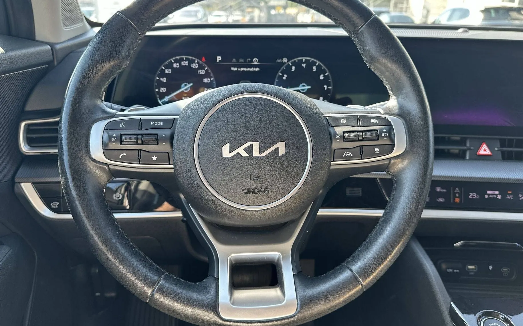 Notranja slika - KIA Sportage - 1.6 T-GDI MHEV EX Style ISG DCT - 14