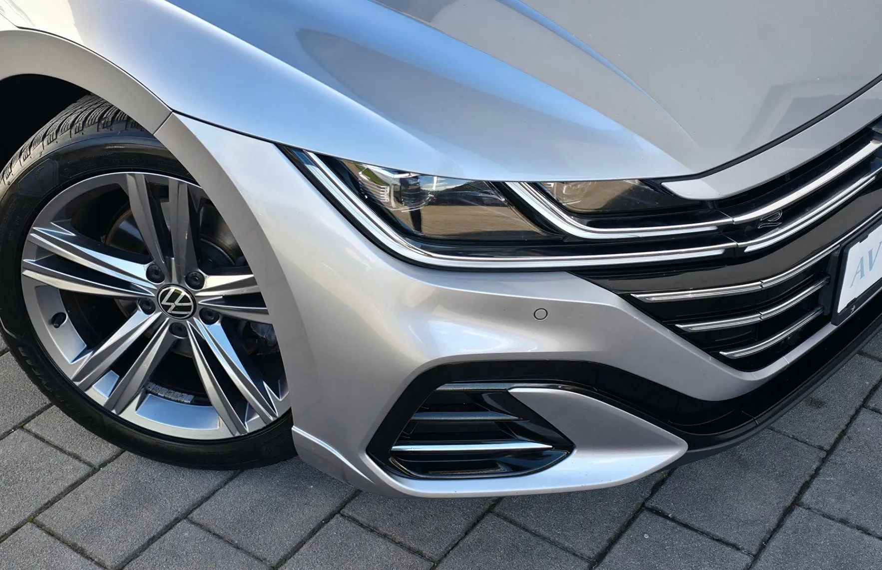 Zunanja slika - Volkswagen Arteon - 2.0TDI DSG R-Line IQ.MATRIX•ACC•GRETJE•KEYLESS•18C - 20