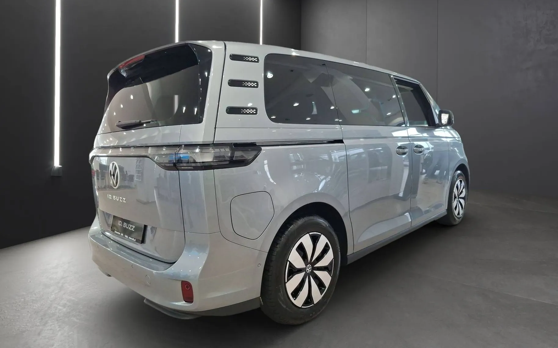 Zunanja slika - Volkswagen ID.Buzz - Limited KMR - 3
