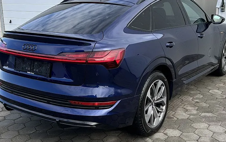Zunanja slika - Audi e-tron - Sportback 55 quattro S line-LED-NAVI-PDC-ALU20 - 6