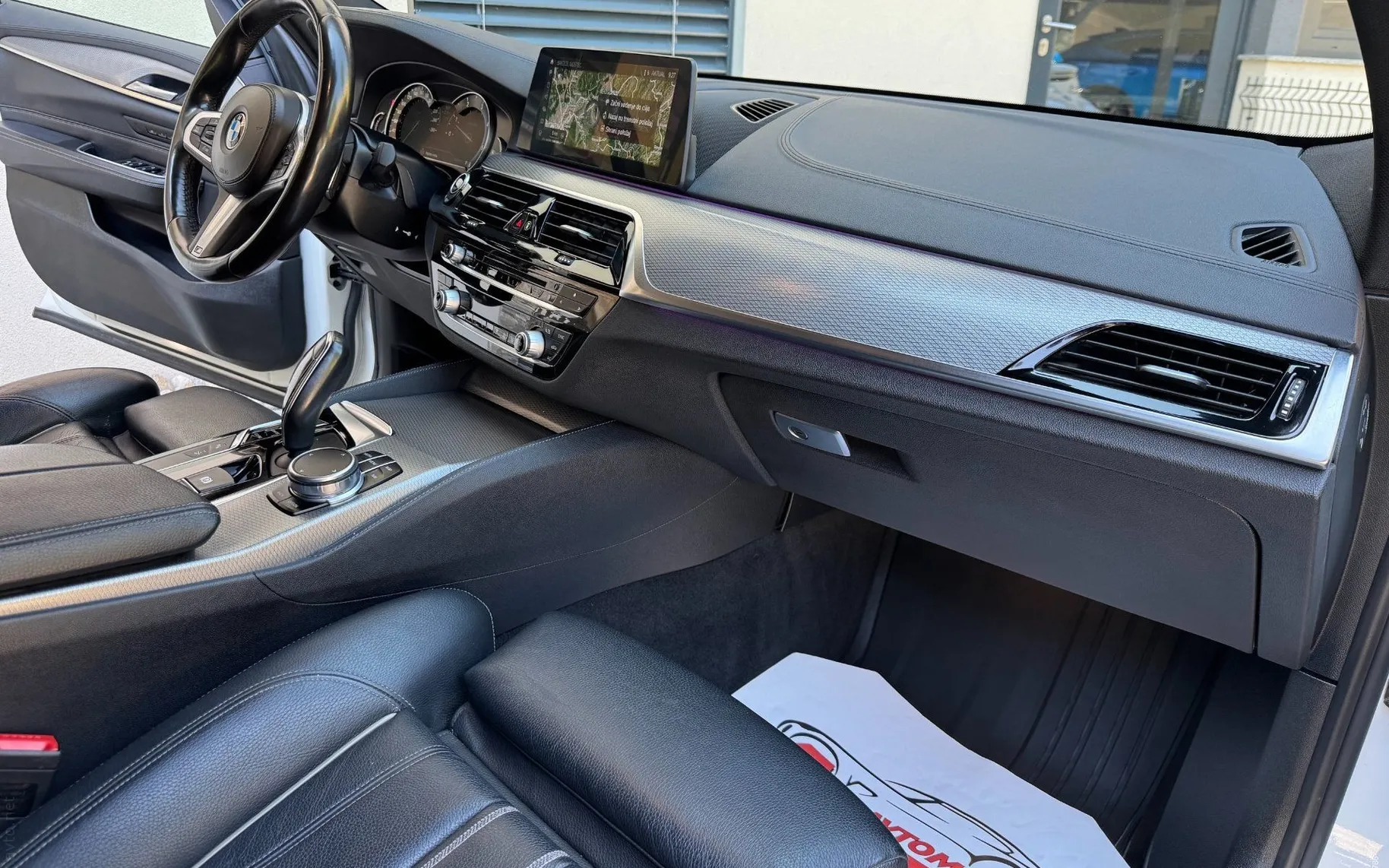 Notranja slika - BMW serija 6 Gran Turismo: - serija 6  630d Gran Turismo Avt.M-SPORT-NAVI-LED- - 10