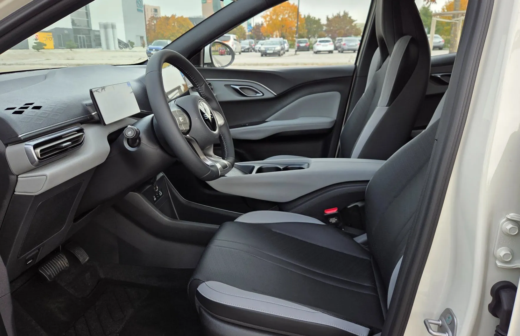 Zunanja slika - BYD DOLPHIN SURF - BOOST 43.2 kWh 65 kW NA ZALOGI - 7