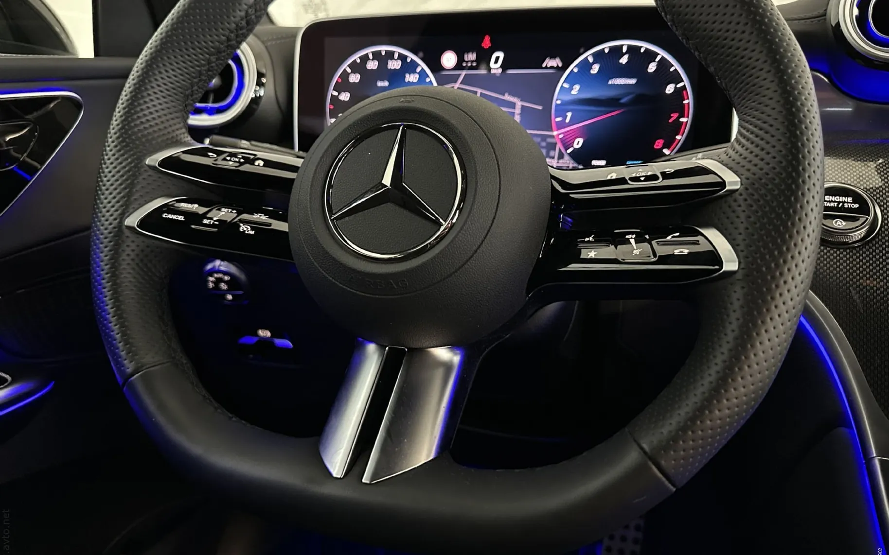 Notranja slika - Mercedes-Benz GLC coupe - 200 |4M|AMG Line|ACC|DigitalL|360K|Memory|KeyGo|.. - 12