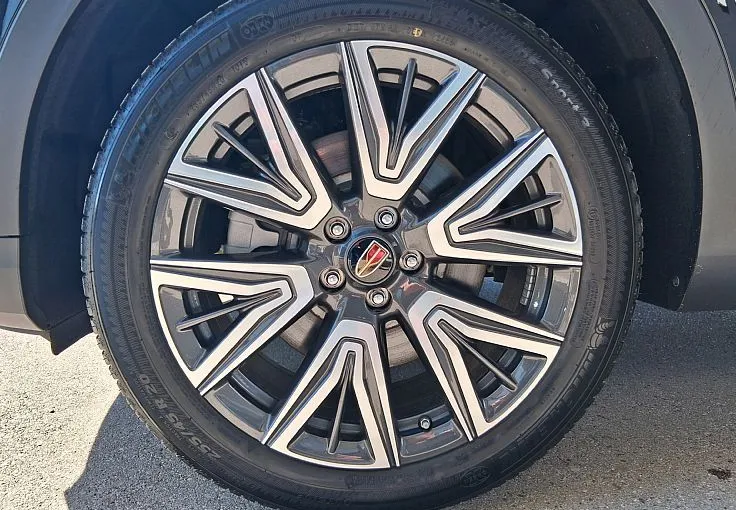 Zunanja slika - Hongqi HS5 - 2.0T AWD - AKCIJA ZALOGA - 12