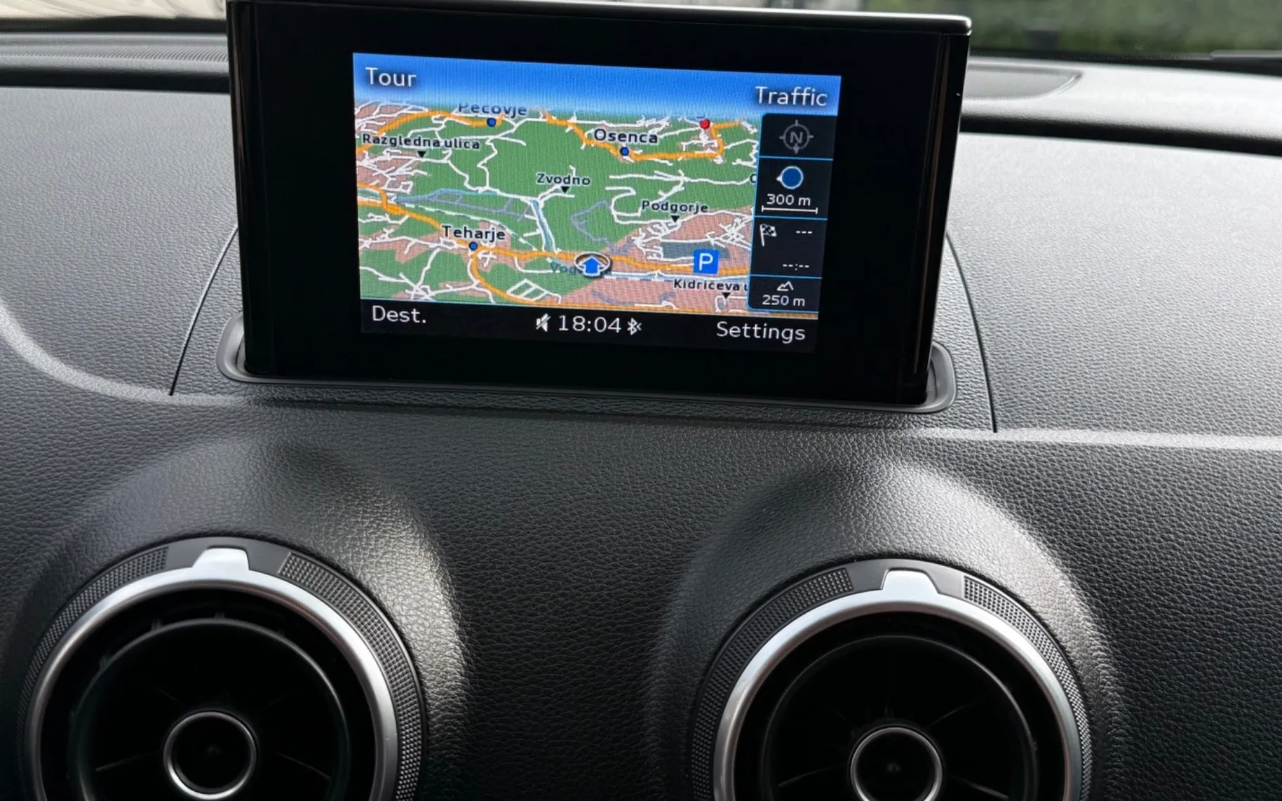 Notranja slika - Audi A3 - 1.6 TDI-XENON+LED-NAVI-LIZING ZA TUJCE-TEMPOMAT- - 11