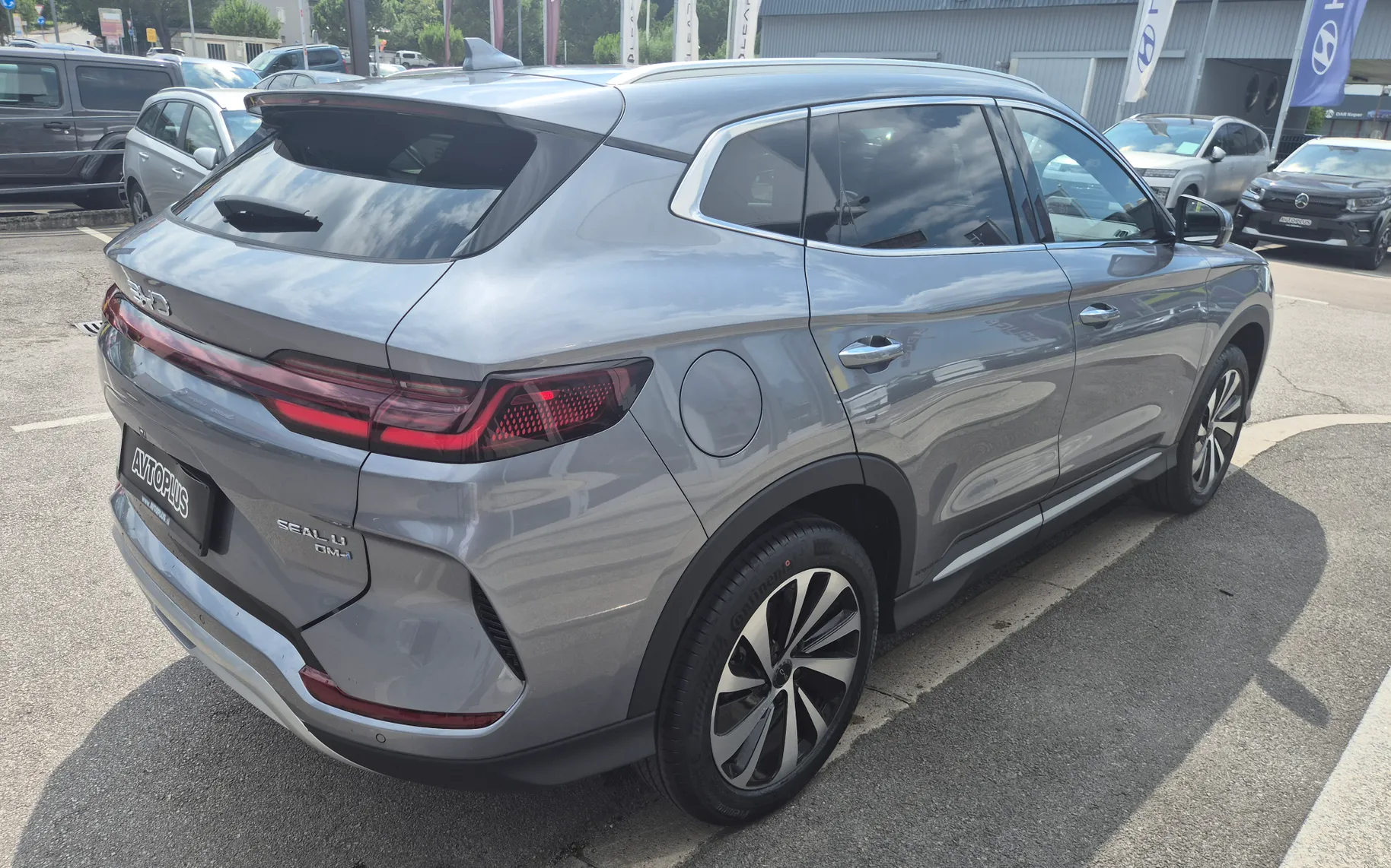 Zunanja slika - BYD SEAL U - U DM-i BOOST PHEV domet 1080km - NA ZALOGI - 12