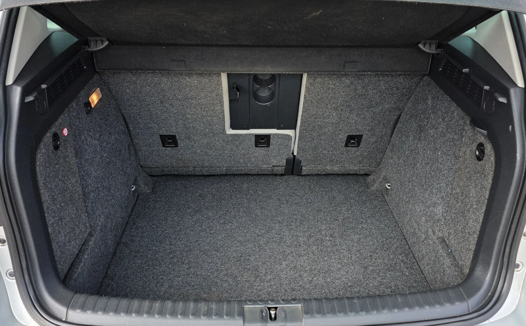 Zunanja slika - VW Tiguan - 2,0 TDI 4motion SLO KLJUKA PARK ASSIST ALU... - 16