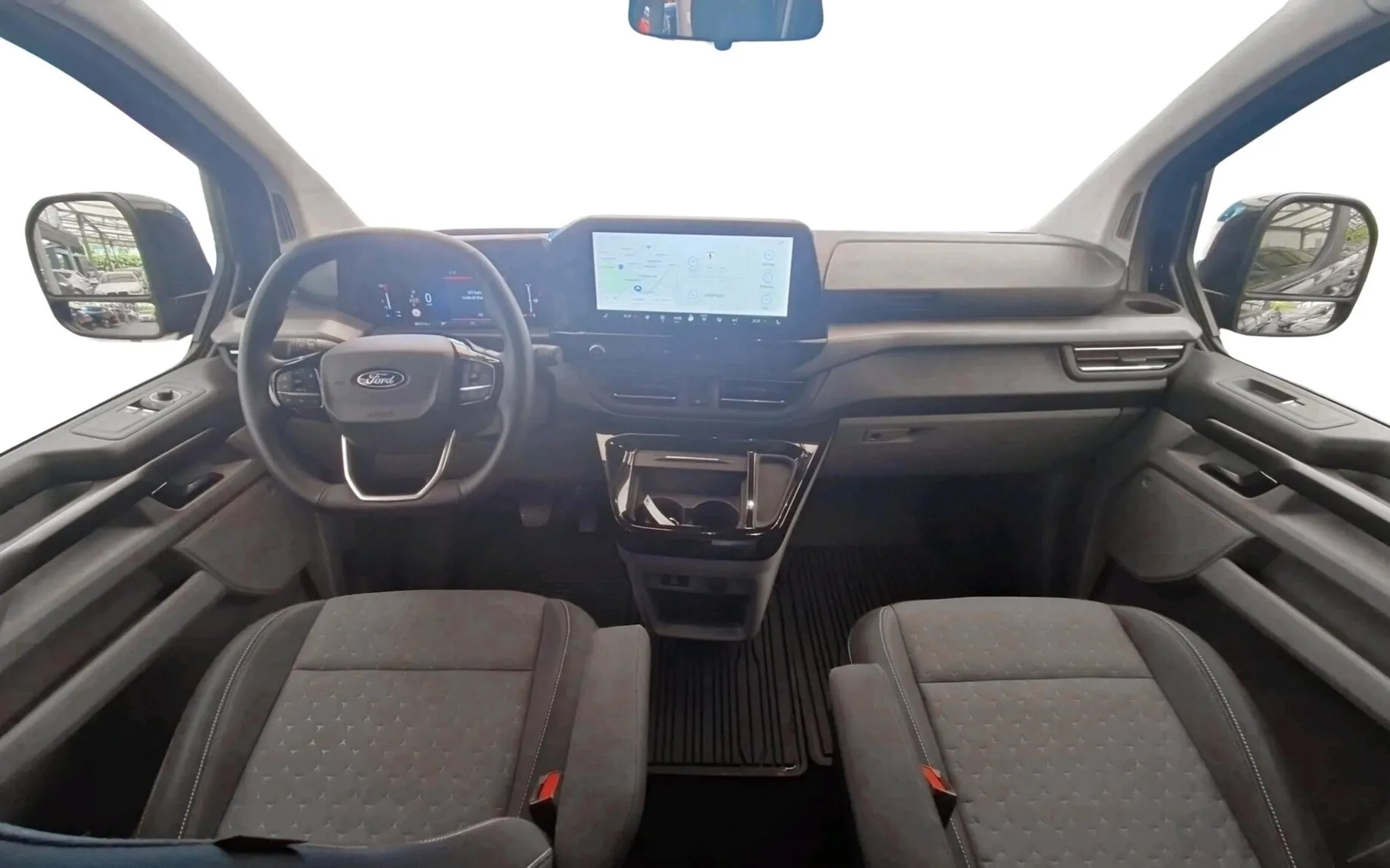 Zunanja slika - Ford Tourneo Custom - TITANIUM 2.0TDCI AVT8-L1H1-RADAR-LINE-BLISS-PREČNI - 7
