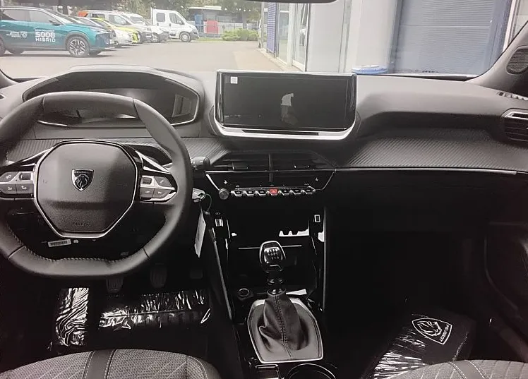 Zunanja slika - Peugeot 2008 - ALLURE PureTech 100 - 5