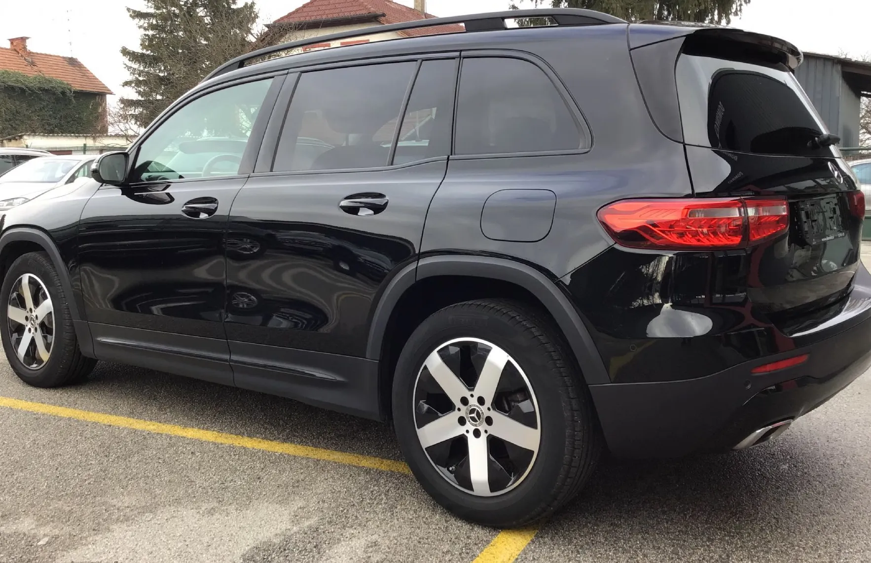 Zunanja slika - Mercedes-Benz GLB-Razred - GLB 180 d URBAN PAKET-NOČNI PAKET-KAMERA-NAVI - 3