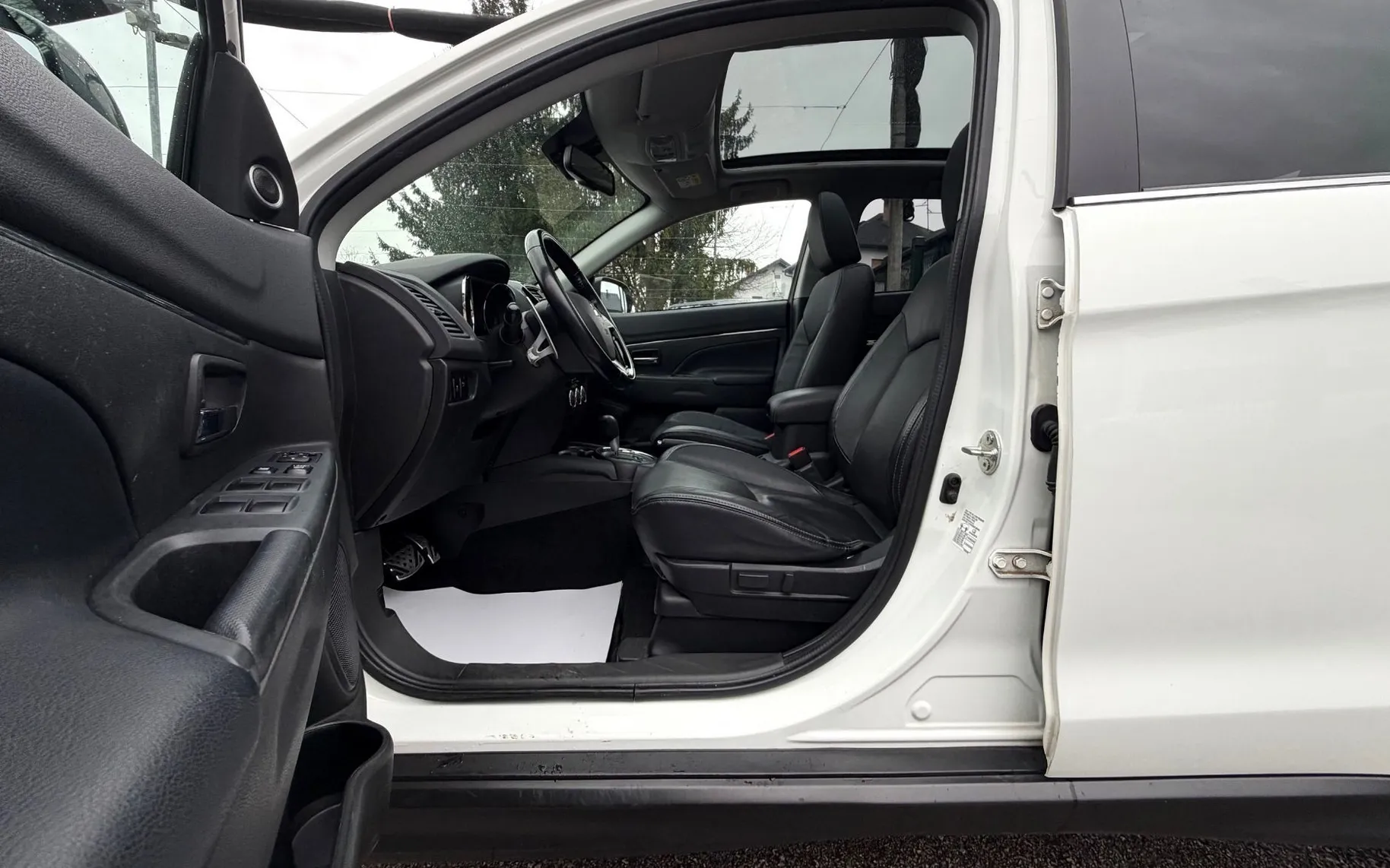 Zunanja slika - Mitsubishi ASX - 2.2 DI-D 4WD AUT. Intense+ XENON NAVI PANO KAMERA - 14