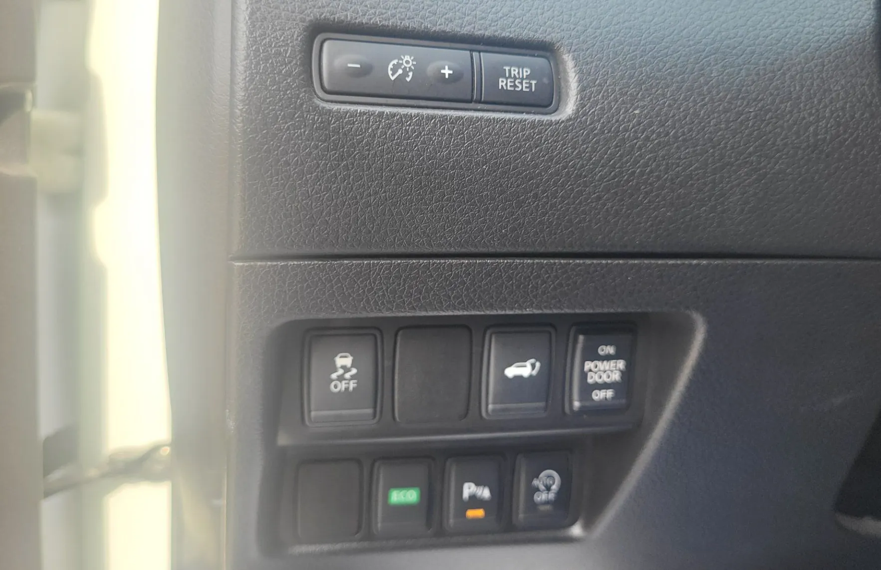Zunanja slika - Nissan X-Trail - 1.6 dCi Aut navi-alu-pdc-kamera-acc-usnje-servis - 15