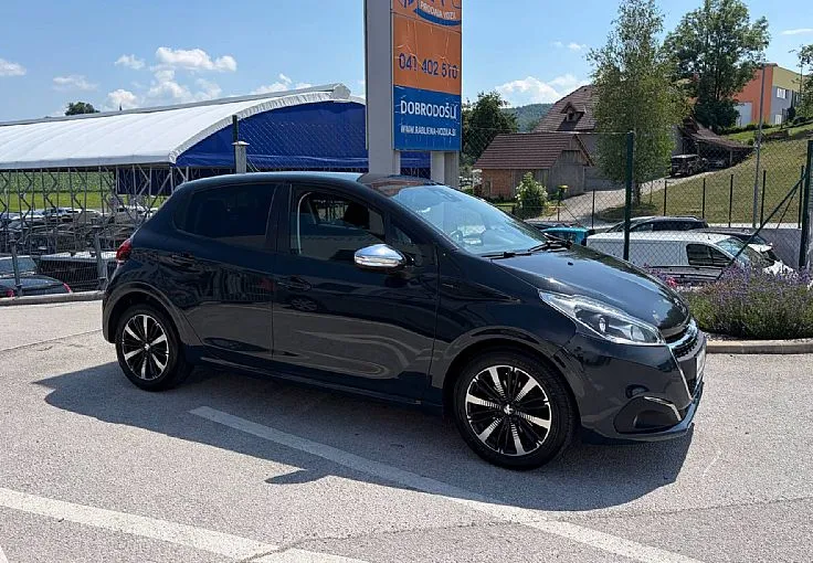 Zunanja slika - Peugeot 208 - 1.2 PureTech 83 S S Allure - 5